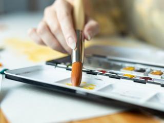 من الحلم  للرؤيا